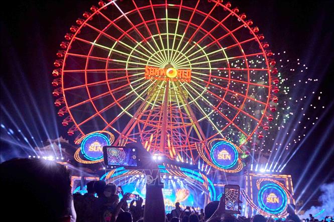 Da Nang Downtown (tên cũ là Công viên Châu Á), nơi có Vòng quay Mặt Trời nổi tiếng, sẽ chính thức dừng hoạt động từ ngày 3/9/2025. Ảnh: TTXVN phát