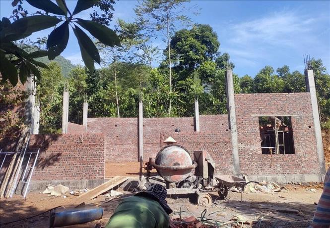 Tại xã Thu Cúc, tỉnh Phú Thọ, 84/114 ngôi nhà nằm trong diện xóa nhà tạm, xóa nhà dột nát của tỉnh Phú Thọ đang được hoàn thành. Ảnh: Tạ Toàn - TTXVN