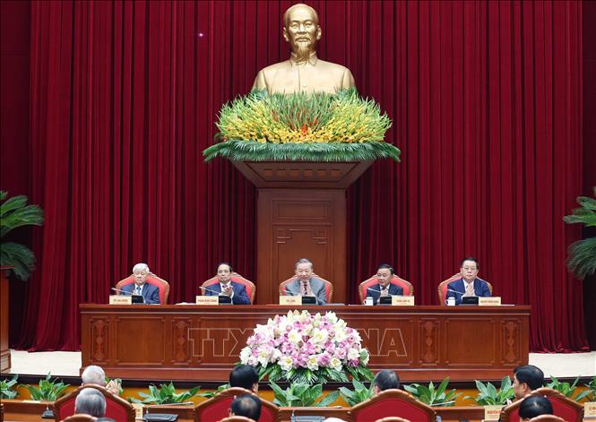 Tổng Bí thư Tô Lâm và các đồng chí lãnh đạo Đảng, Nhà nước chủ trì Hội nghị gặp mặt đại biểu trí thức, nhà khoa học, văn nghệ sĩ. Ảnh: Thống Nhất - TTXVN