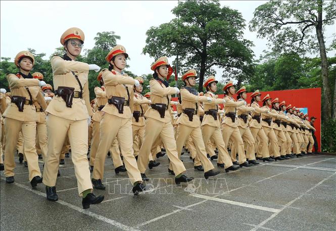 Khối nữ Cảnh sát giao thông luyện tập trong sáng 6/8.  Ảnh: Trọng Đức - TTXVN