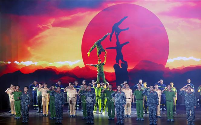 Chương trình biểu diễn nghệ thuật chào mừng Đại hội. Ảnh: Phạm Kiên - TTXVN