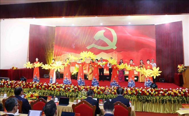 Tiết mục nghệ thuật chào mừng Đại hội. Ảnh: Phương Hoa – TTXVN 