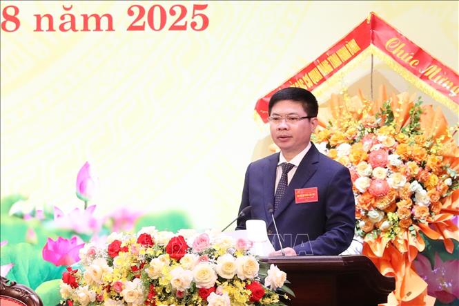 Đồng chí Trương Quốc Huy, Bí thư Tỉnh ủy, Trưởng Đoàn Đại biểu Quốc hội tỉnh Ninh Bình phát biểu chỉ đạo Đại hội. Ảnh: Đức Phương - TTXVN