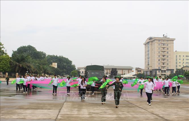 Được lựa chọn tham gia đội nghi trượng là niềm vinh dự, tự hào của học sinh Thủ đô. Ảnh: Nguyễn Thắng - TTXVN