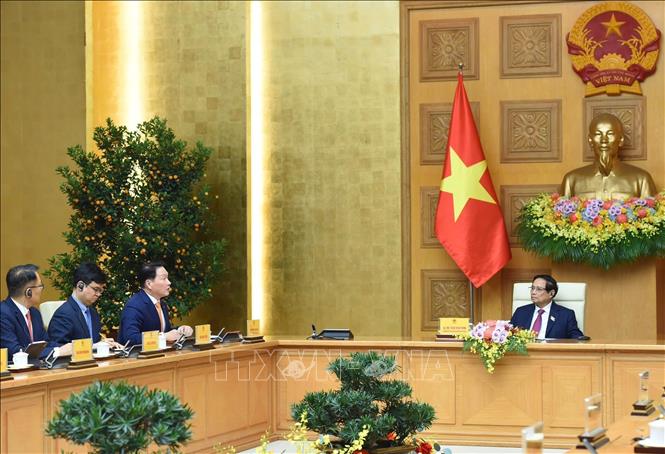  Thủ tướng Phạm Minh Chính tiếp ông Chey Chey Tae-won, Chủ tịch Tập đoàn SK, kiêm Chủ tịch Phòng Công nghiệp và Thương mại Hàn Quốc (KCCI), (Hà Nội, 14/2/2025). Ảnh: Dương Giang – TTXVN