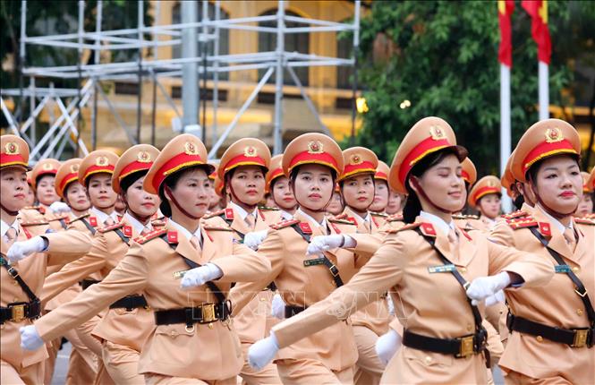 Traffic policewomen take part in the rehearsal. VNA Photo: Phạm Kiên 