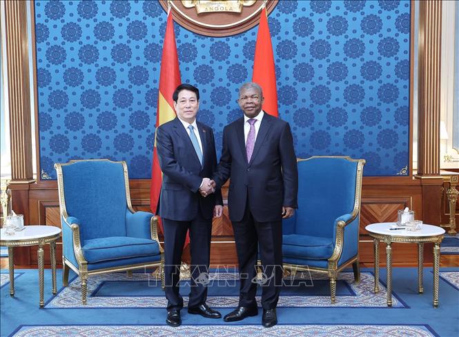 Chủ tịch nước Lương Cường và Tổng thống Angola João Manuel Gonçalves Lourenço hội đàm. Ảnh: Lâm Khánh - TTXVN