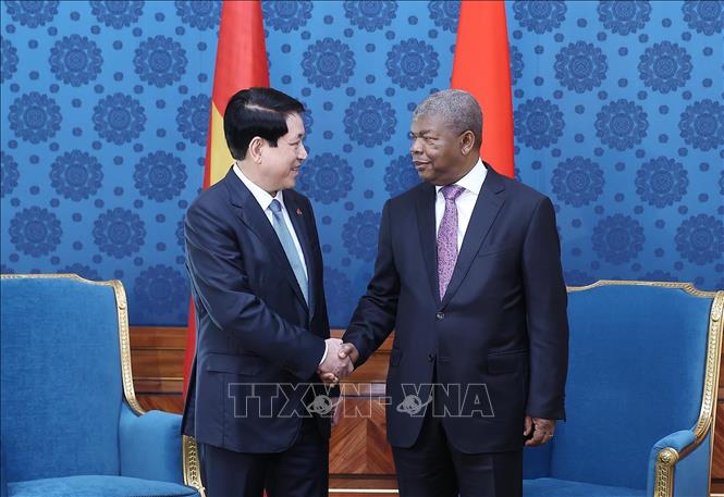 Chủ tịch nước Lương Cường và Tổng thống Angola João Manuel Gonçalves Lourenço hội đàm. Ảnh: Lâm Khánh - TTXVN