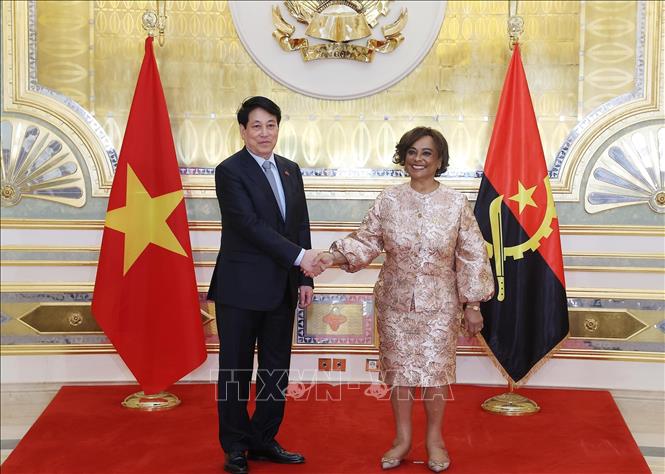 Chủ tịch nước Lương Cường hội kiến Chủ tịch Quốc hội Angola Carolina Cerqueira. Ảnh: Lâm Khánh - TTXVN 