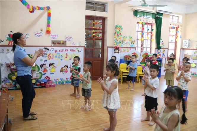 Giờ học của học sinh trường Mầm non Lý Nam Đế (xã Hồng Minh, tỉnh Hưng Yên). Ảnh: Thu Hoài - TTXVN