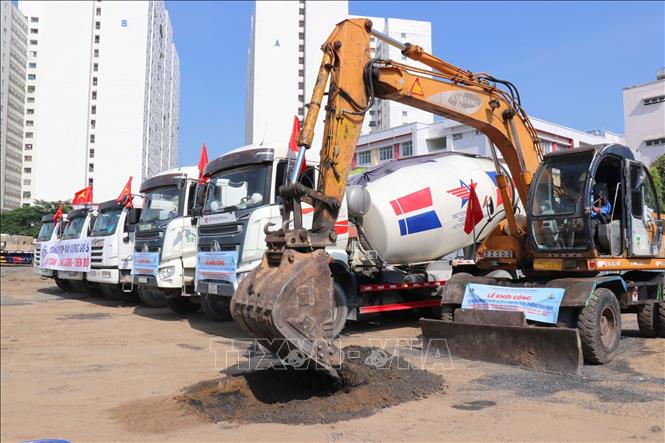 Nghị thức khởi công xây dựng 864 nhà ở xã hội.  Ảnh: Thanh Vũ-TTXVN
