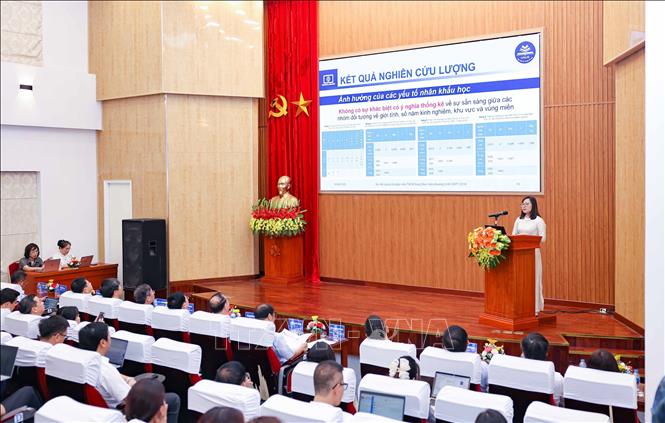 Hội thảo công bố và thảo luận kết quả nghiên cứu bước đầu của 04 đề tài Khoa học và Công nghệ, tập trung đánh giá thực tiễn triển khai Chương trình GDPT 2018 tại các cơ sở giáo dục phổ thông. Ảnh: Thanh Tùng - TTXVN 