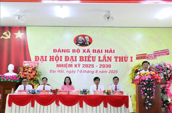 Chủ tọa Đại hội. Ảnh: Trung Hiếu-TTXVN