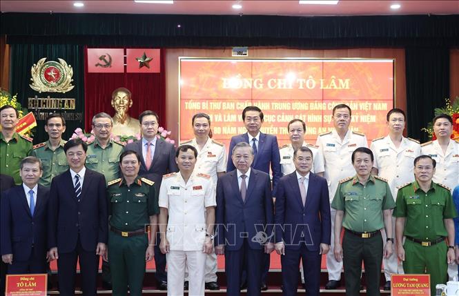 Tổng Bí thư Tô Lâm với các đại biểu Ảnh: Thống Nhất - TTXVN