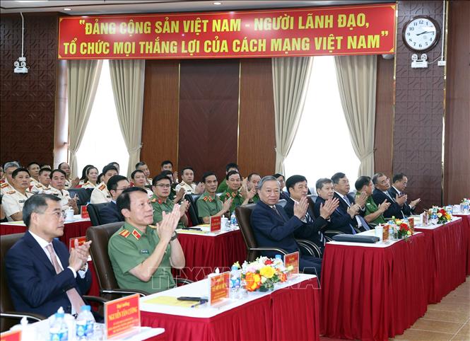 Tổng Bí thư Tô Lâm với các đại biểu Ảnh: Thống Nhất - TTXVN