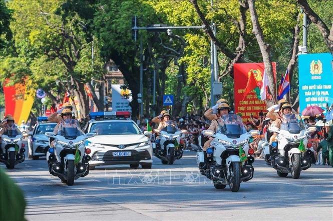 Lực lượng Cảnh sát giao thông tham dự lễ khai mạc. Ảnh: Hoàng Hiếu - TTXVN