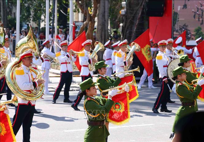 Đoàn nhạc Công an nhân dân Việt Nam biểu diễn tại chương trình. Ảnh: Phạm Kiên - TTXVN