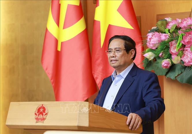 Thủ tướng Phạm Minh Chính phát biểu tại buổi làm việc với Ban Nghiên cứu phát triển kinh tế tư nhân. Ảnh: Dương Giang – TTXVN
