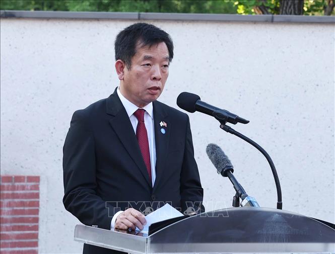 Đại sứ đặc mệnh toàn quyền Việt Nam tại Hàn Quốc Vũ Hồ phát biểu. Ảnh: Thống Nhất - TTXVN