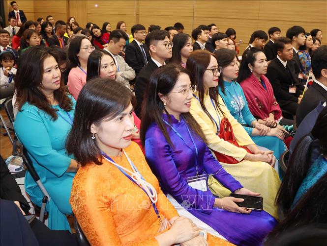 Các đại biểu tham dự buổi gặp. Ảnh: Thống Nhất - TTXVN