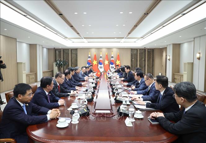 Tổng Bí thư Tô Lâm hội đàm với Tổng thống Hàn Quốc Lee Jae Myung. Ảnh: Thống Nhất - TTXVN