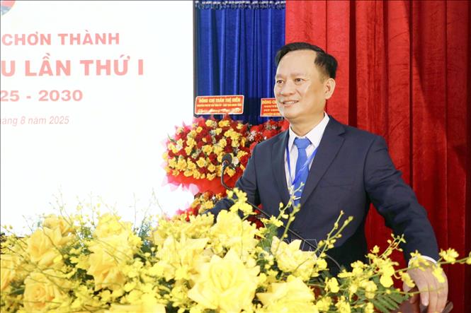 Bí thư Đảng ủy phường Chơn Thành Nguyễn Minh Bình phát biểu tại Đại hội. Ảnh: Nhật Bình – TTXVN