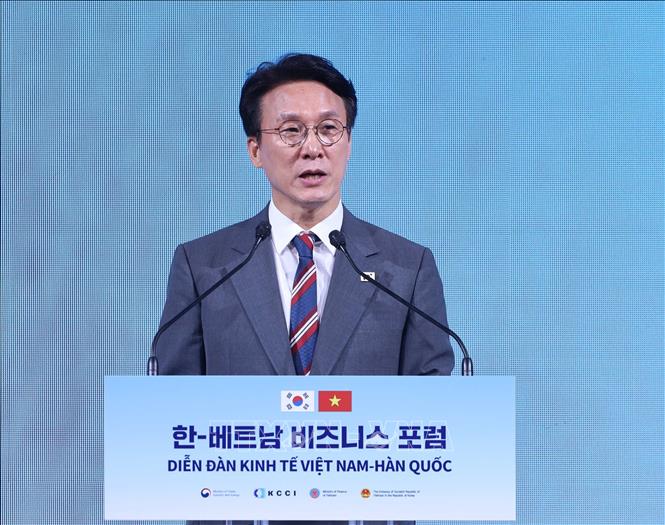 Thủ tướng Hàn Quốc Kim Min Seok phát biểu tại Diễn đàn kinh tế Việt Nam – Hàn Quốc. Ảnh: Thống Nhất – TTXVN