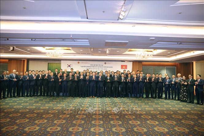 Party General Secretary To Lam meets with leaders of RoK big economic groups. VNA Photo: Thống Nhất