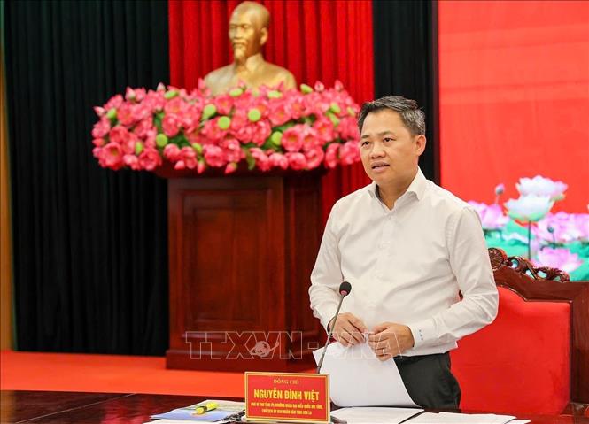 Ông Nguyễn Đình Việt, Chủ tịch UBND tỉnh Sơn La phát biểu tại cuộc họp. Ảnh: Nguyễn Cường - TTXVN

