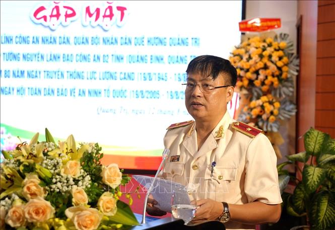 Thiếu tướng Nguyễn Thanh Liên, Giám đốc Công an tỉnh Quảng Trị phát biểu ôn lại truyền thống của lực lượng Công an Nhân dân. Ảnh: Nguyên Linh-TTXVN