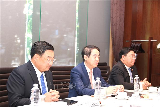 Đoàn công tác tỉnh Khánh Hòa. Ảnh: Khánh Vân - TTXVN