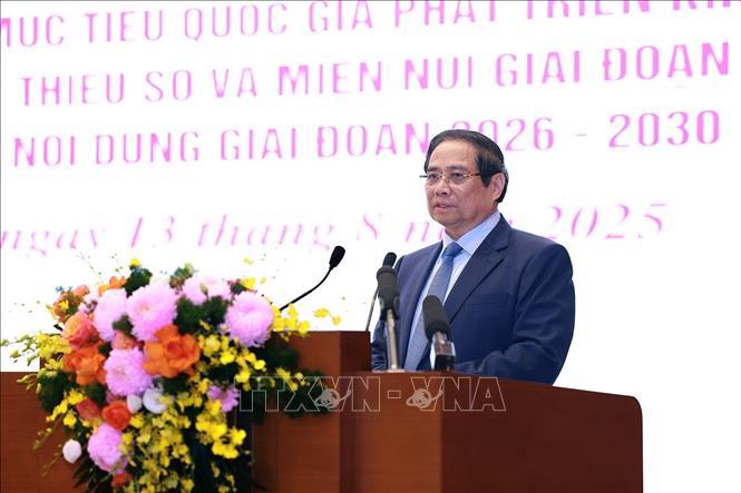 Thủ tướng Phạm Minh Chính phát biểu tại Hội nghị toàn quốc Tổng kết Chương trình mục tiêu quốc gia phát triển kinh tế - xã hội vùng đồng bào dân tộc thiểu số. Ảnh: Dương Giang-TTXVN
