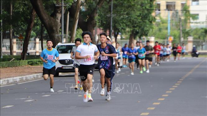 Các vận động viên tham gia thi đấu. Ảnh: Hồng Thái - TTXVN