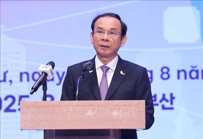 Đồng chí Nguyễn Văn Nên, Ủy viên Bộ Chính trị, Bí thư Thành ủy Thành phố Hồ Chí Minh phát biểu. Ảnh: Thống Nhất – TTXVN 