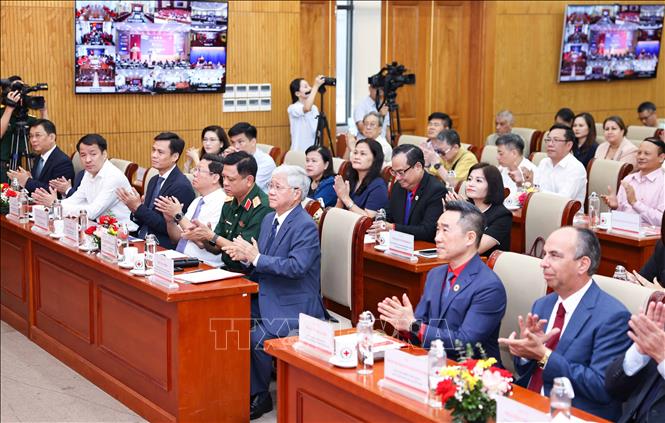 Đại biểu dự lễ phát động. Ảnh: Thanh Tùng - TTXVN 