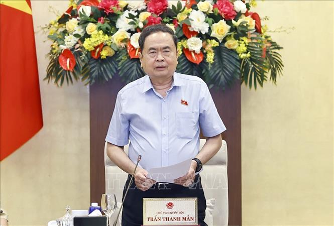 Chủ tịch Quốc hội Trần Thanh Mẫn phát biểu bế mạc Phiên họp thứ 48 của Uỷ ban Thường vụ Quốc hội. Ảnh: Doãn Tấn - TTXVN