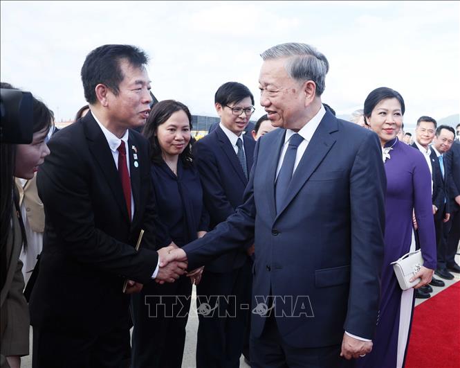 Lễ tiễn Tổng Bí thư Tô Lâm và Phu nhân tại sân bay quốc tế Gimhae, thành phố Busan, Hàn Quốc. Ảnh: Thống Nhất - TTXVN