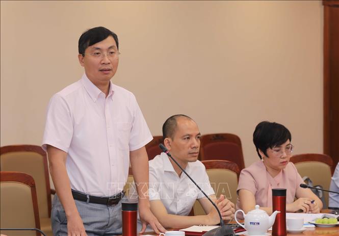 Ông Trần Tiến Duẩn, Tổng biên tập Báo điện tử VietnamPlus phát biểu tại buổi làm việc. Ảnh: Thành Phương - TTXVN
