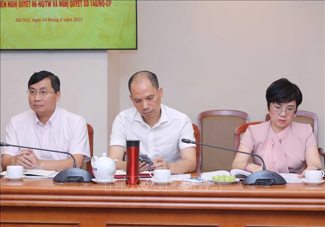 Các đại biểu tại buổi làm việc. Ảnh: Thành Phương - TTXVN