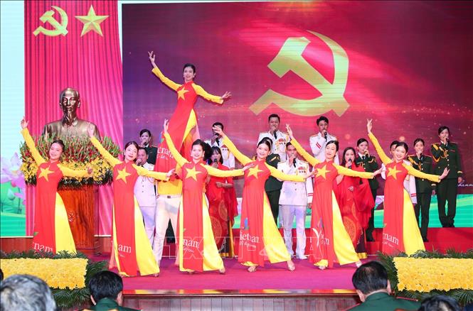 Chương trình nghệ thuật chào mừng lễ kỷ niệm. Ảnh: Trọng Đức - TTXVN