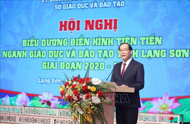Phó Chủ tịch Thường trực UBND tỉnh Lạng Sơn Dương Xuân Huyên phát biểu tại Hội nghị. Ảnh: Anh Tuấn – TTXVN