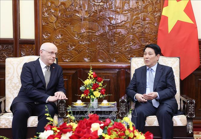 Chủ tịch nước Lương Cường tiếp Đại sứ Phần Lan tại Việt Nam Keijo Norvanto. Ảnh: Lâm Khánh - TTXVN