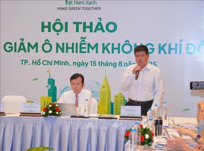 Ông Bùi Hòa An, Phó Giám đốc Sở Xây dựng TP. Hồ Chí Minh phát biểu tại hội thảo. Ảnh: Trung Tuyến - TTXVN 