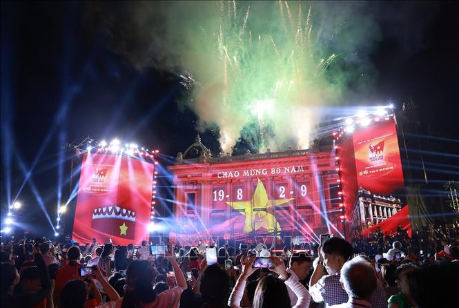 The special art programme “Hanoi – From the Historic Autumn of 1945