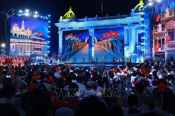 The special art programme “Hanoi – From the Historic Autumn of 1945