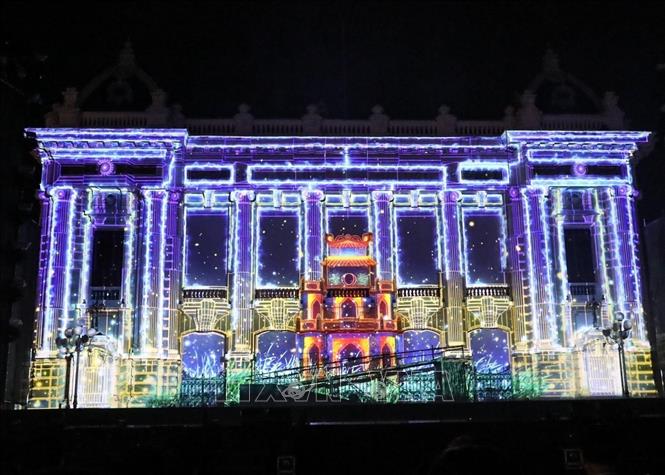 Ứng dụng trình chiếu 3D mapping tại Chương trình. Ảnh: Khánh Hoà - TTXVN