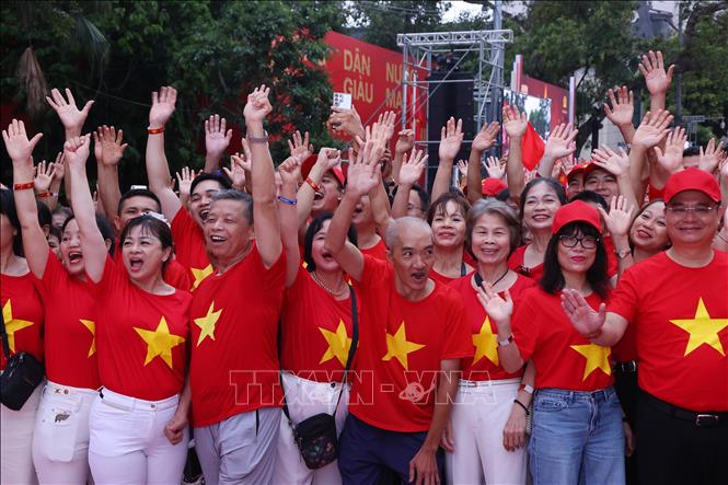 Đông đảo người dân Thủ đô tham gia sự kiện 