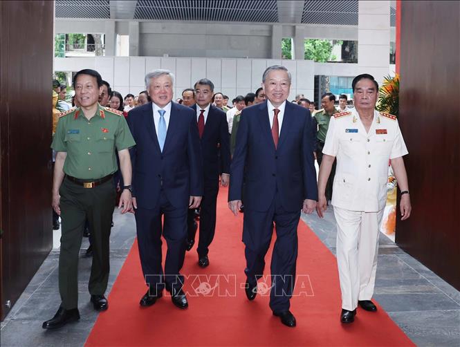 Tổng Bí thư Tô Lâm đến dự Lễ khánh thành công trình Trụ sở Bộ Công an. Ảnh: Thống Nhất-TTXVN
