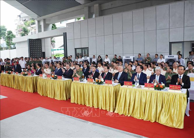 Các đại biểu dự Lễ khánh thành công trình Trụ sở Bộ Công an. Ảnh: Thống Nhất-TTXVN
