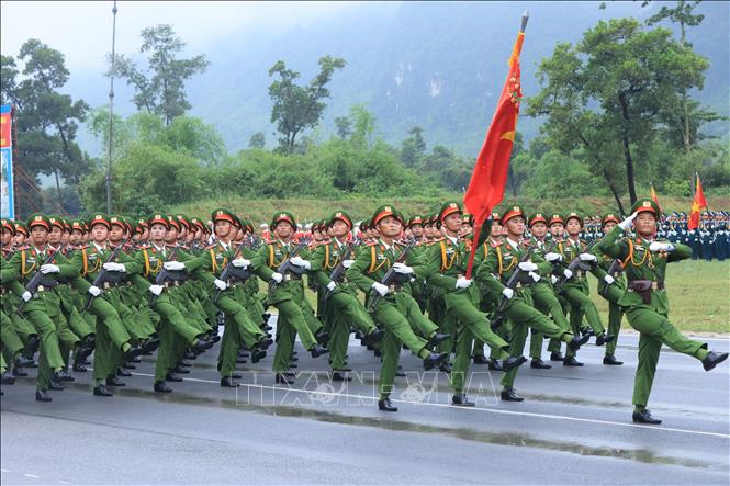 Khối công an tổng hợp luyện. Ảnh: Tuấn Anh-TTXVN